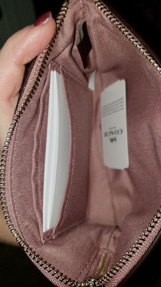 NEW COACH Corner Zip Wristlet Dusty Roase - Picture 2 of 2